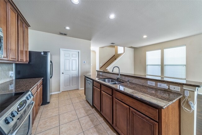 Building Photo - 7416 Coronado Ave