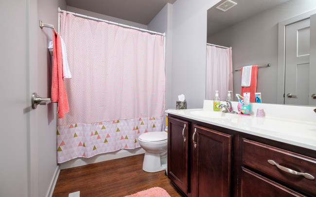 Foto del edificio - 4805 NE Grant Ln