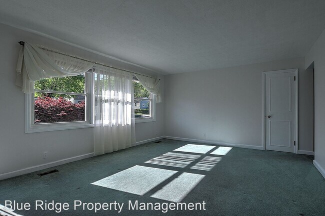 Building Photo - 2 br, 1 bath House - 2309 Sherwood Road