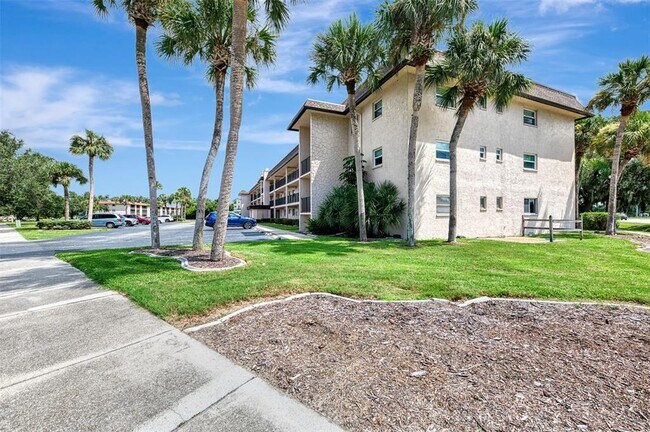 Foto del edificio - 102 Capri Isles Blvd
