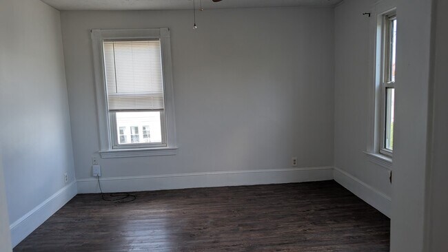 Building Photo - 614 Rimmon St