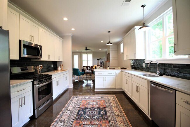 Building Photo - 4948 Wilburn Ave