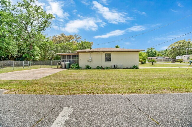Foto del edificio - Charming 4 Bedroom Pensacola Rental in a Convenient Location!