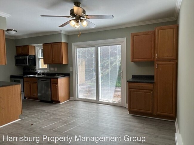 Foto del edificio - 2 br, 1.5 bath House - 82 Queen Ave
