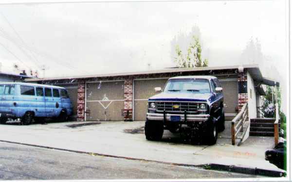 Foto del edificio - 16029-16041 Carolyn St