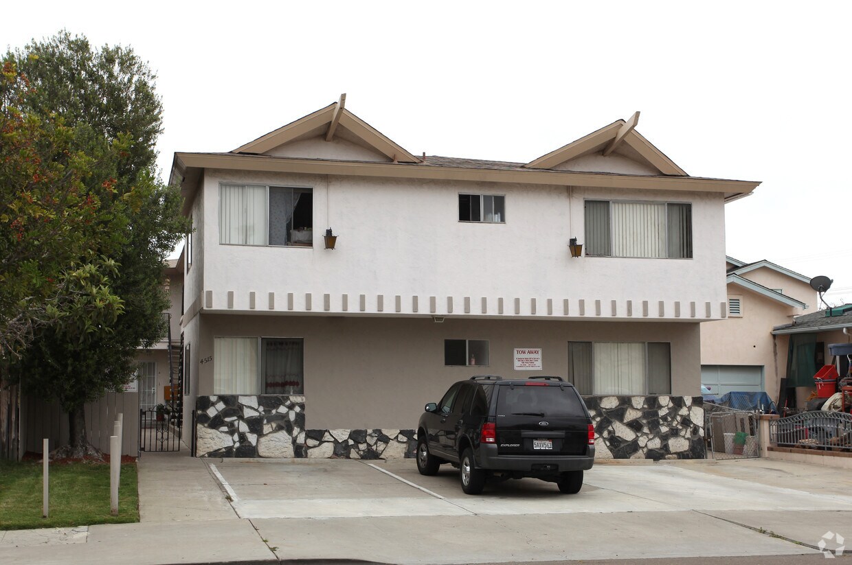 4515 Felton St, San Diego, CA 92116 Apartments in San Diego, CA