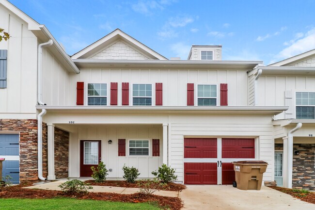 Foto del edificio - 102 Riley Cir