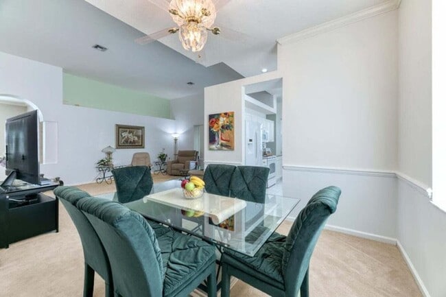 Foto del edificio - 1232 Avondale Ln