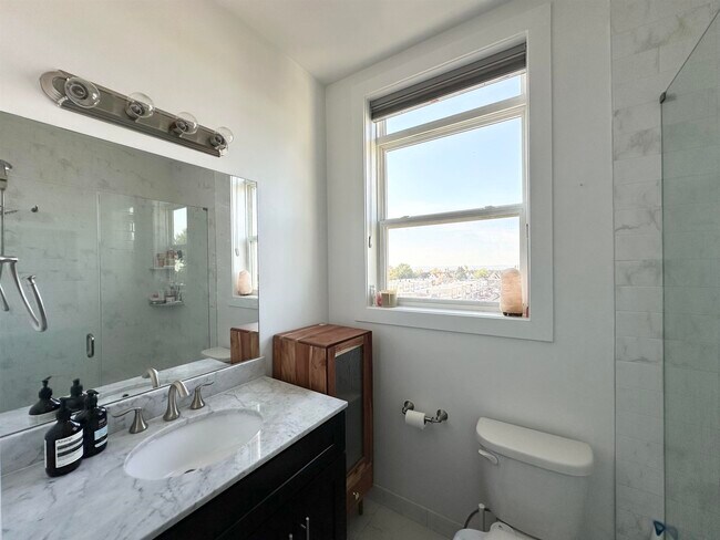 Foto del edificio - 1901 SUMMIT Ave