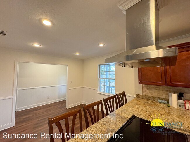 Foto del edificio - 3 br, 2 bath House - 114 Deville Drive