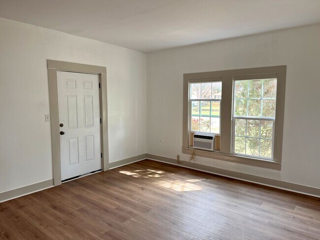 Foto del edificio - 1810 7th St