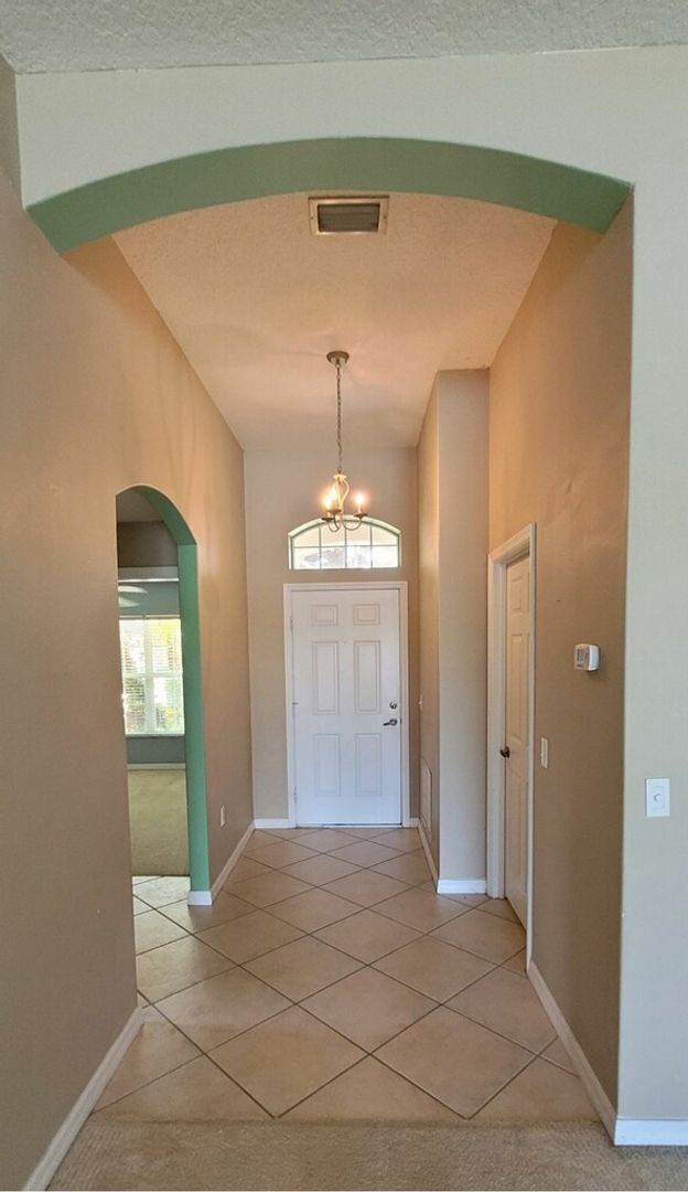 Building Photo - Coral Trace 3BR 2BA with 2 Car Garage For ...