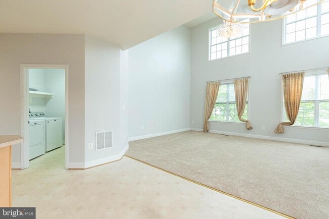Building Photo - 391 Sheerer Dr