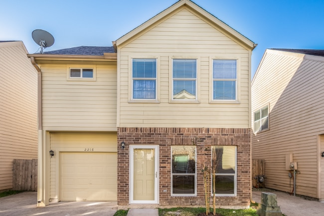 Photo - 2218 Naomi St Townhome