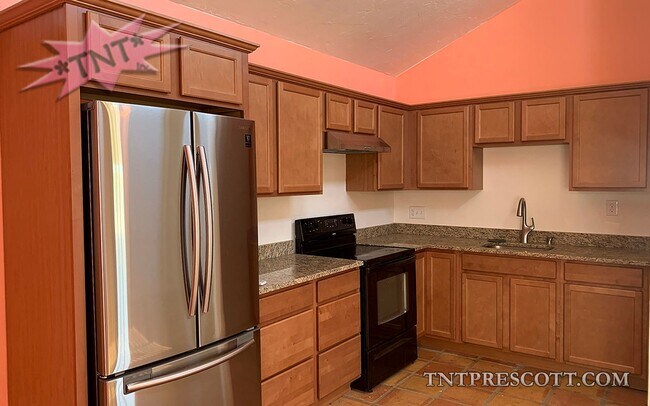 Building Photo - Home in Williamson Valley