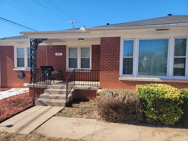 Building Photo - 3701 N Drexel Blvd