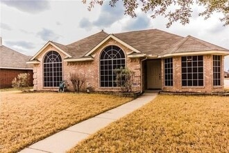 Building Photo - 8281 Durham Dr