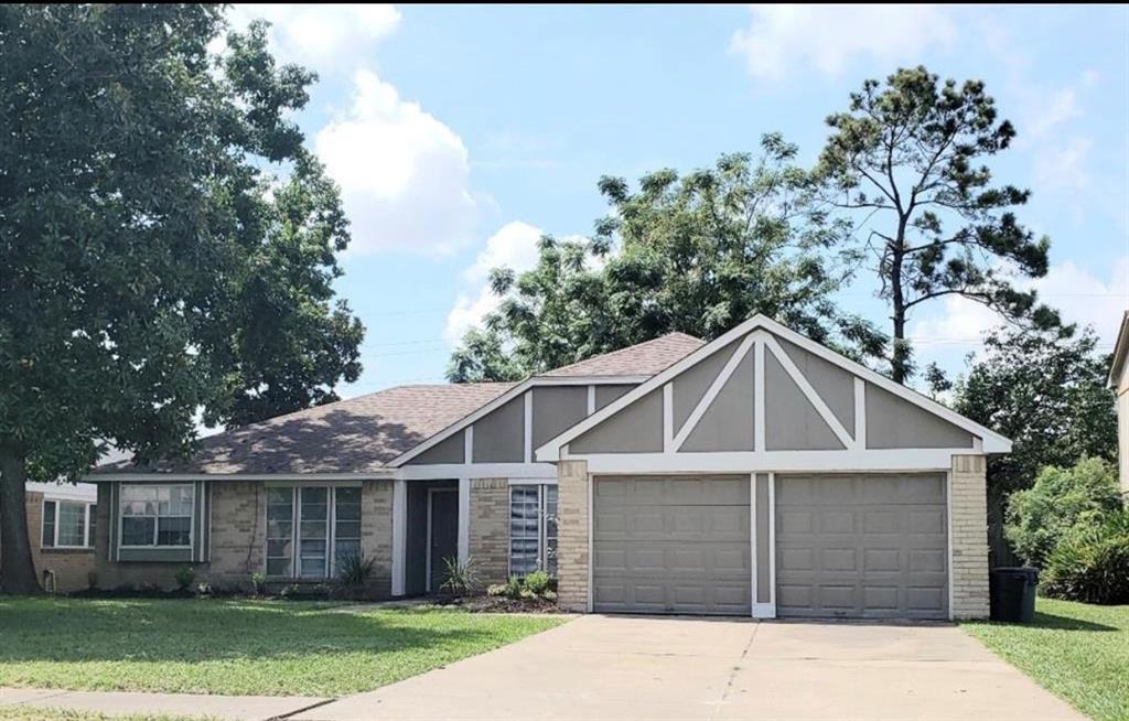 Primary Photo - 13611 White Cliff Dr