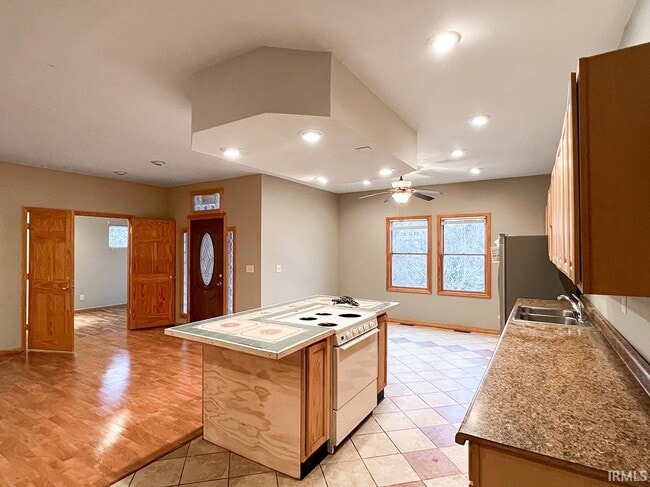 Building Photo - 3891 E Regents Cir