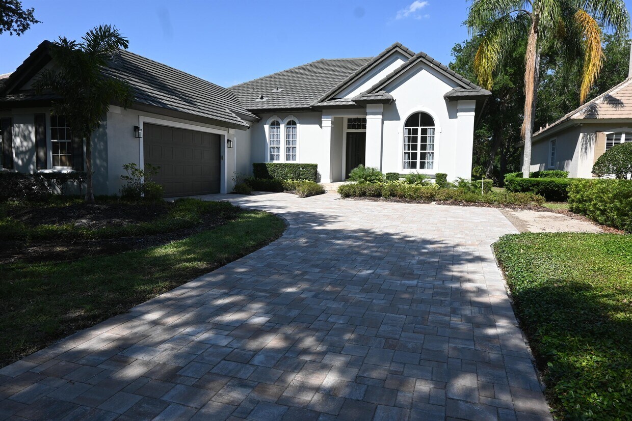 Primary Photo - 6119 Foxfield Ct