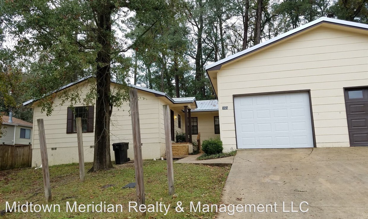 Primary Photo - 165 Victory Garden Dr