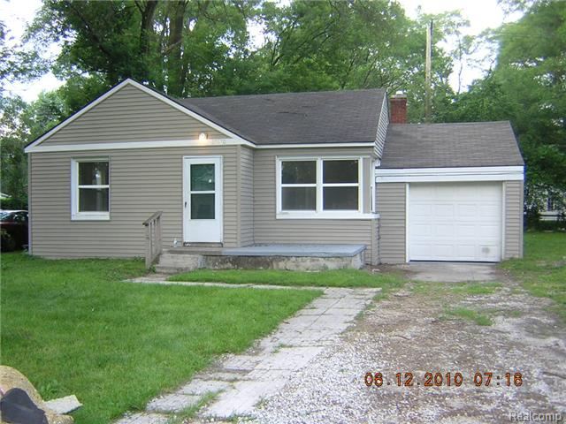 Primary Photo - 20210 Westhampton Ave