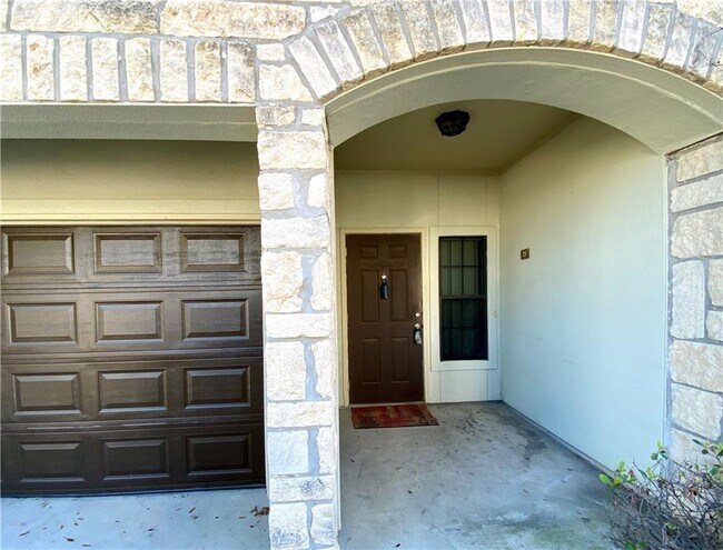 Building Photo - 7701 Rialto Blvd