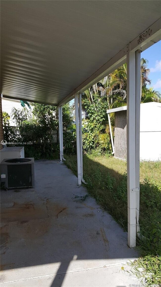 Foto del edificio - 19800 SW 180th Ave