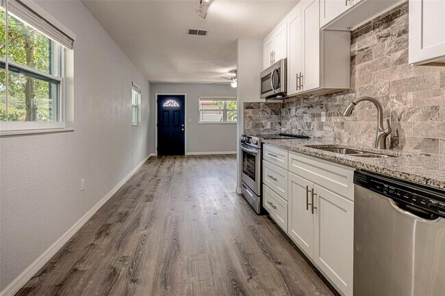 Building Photo - 7395 34th St