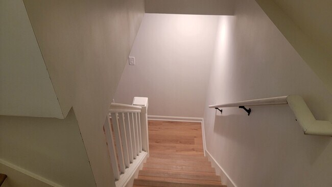 Foto del edificio - 2388 NW Kearney St