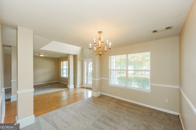 Foto del edificio - 6779 Foxfire Pl