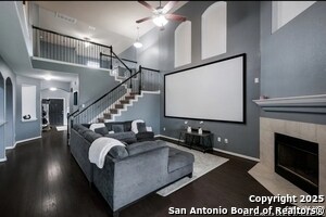 Foto del edificio - 8252 Breezy Cv