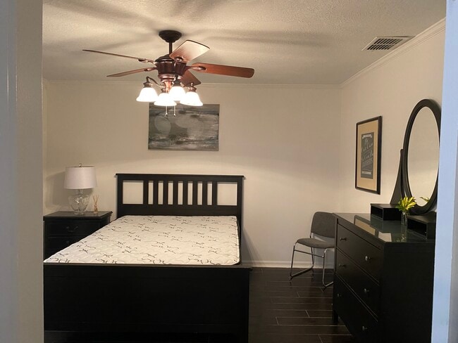 Foto del edificio - 2950 White Magnolia Loop