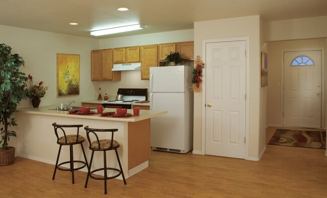 Building Photo - Amber Ridge