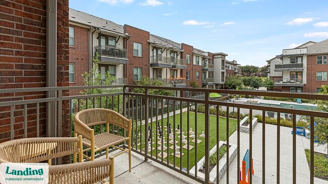 Foto del edificio - 2800 NE Green Oaks Blvd