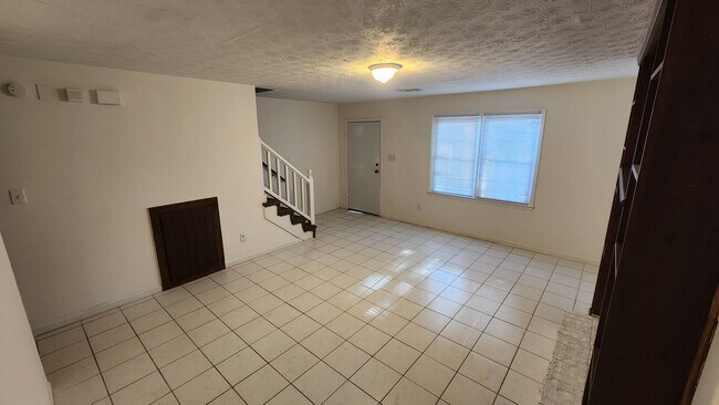 Foto del edificio - 631 Hunting Creek Ln SE