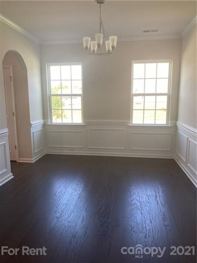Foto del edificio - New Home in Desirable Palisades!