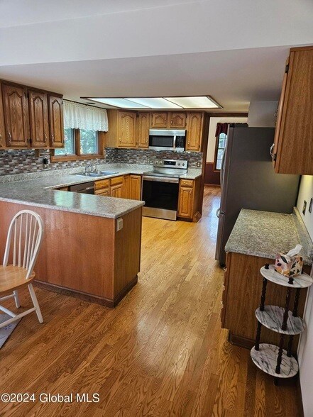 Building Photo - 8 Timberwick Dr