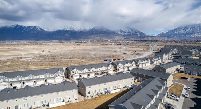 Foto del edificio - 203 W Silver Springs Dr