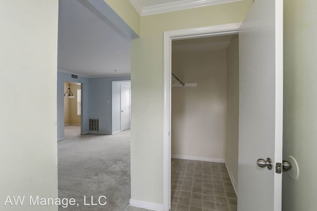Building Photo - 14911 McKisson Ct