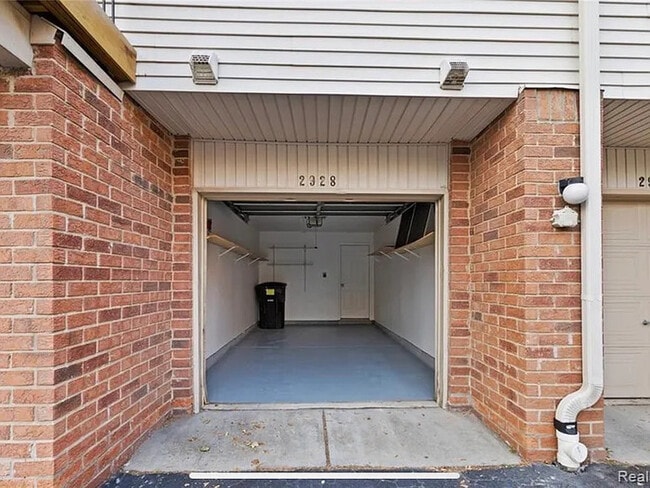 Building Photo - 2928 Prince Hall Dr