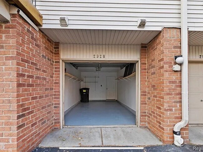 Foto del edificio - 2928 Prince Hall Dr