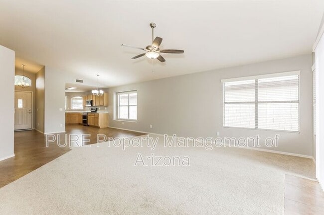 Foto del edificio - 8319 E Portobello Ave