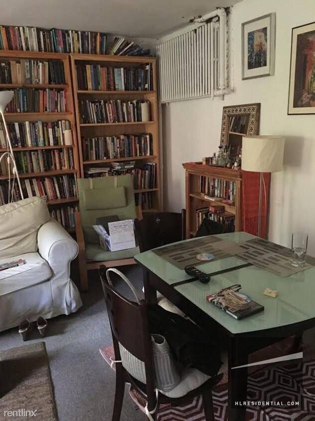 Building Photo - 2323 33rd Ave