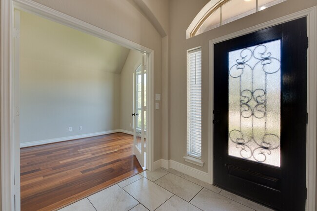 Building Photo - 18106 Nisbet Crossing