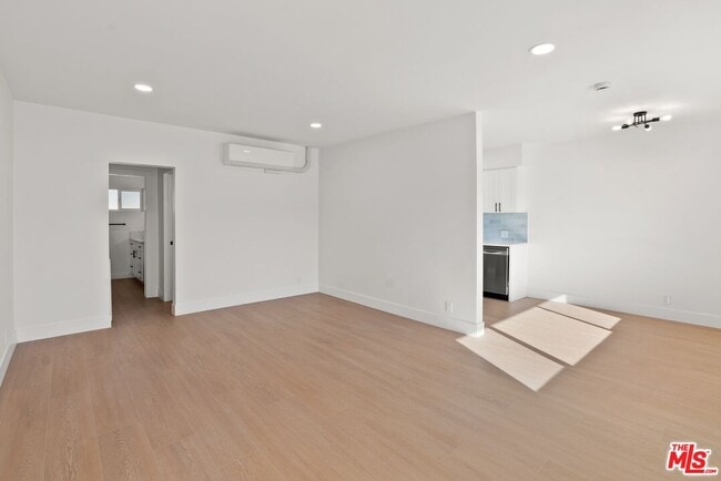 Foto del edificio - 4018 La Salle Ave