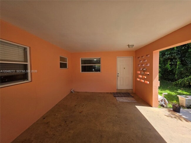 Building Photo - 6130 Funston St