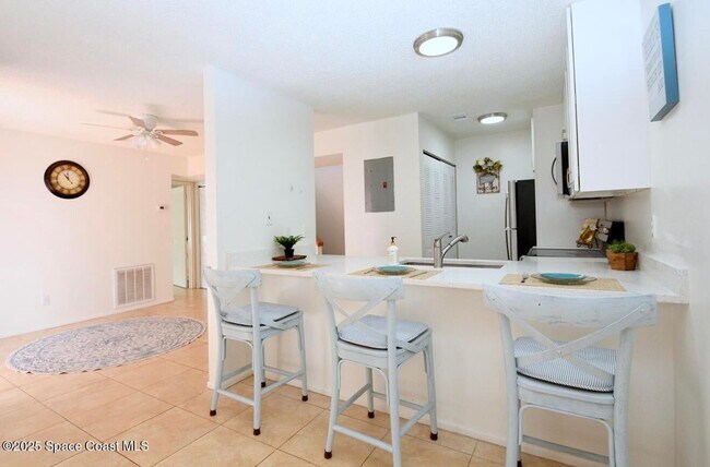 Building Photo - 1011 Abada Ct