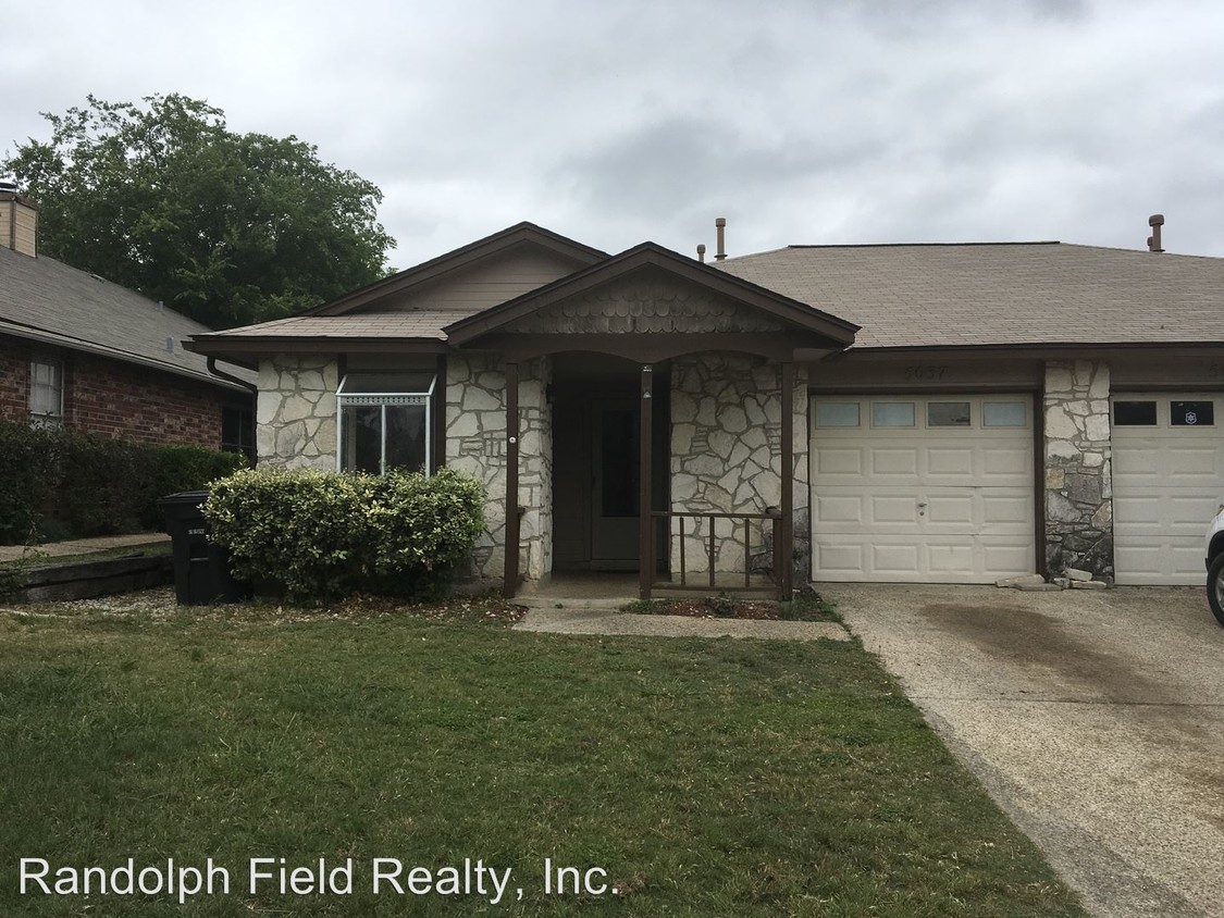 Primary Photo - 2 br, 2 bath House - 5037 AYRSHIRE