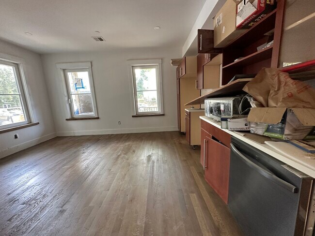 Foto del edificio - 100 Mount Pleasant Ave